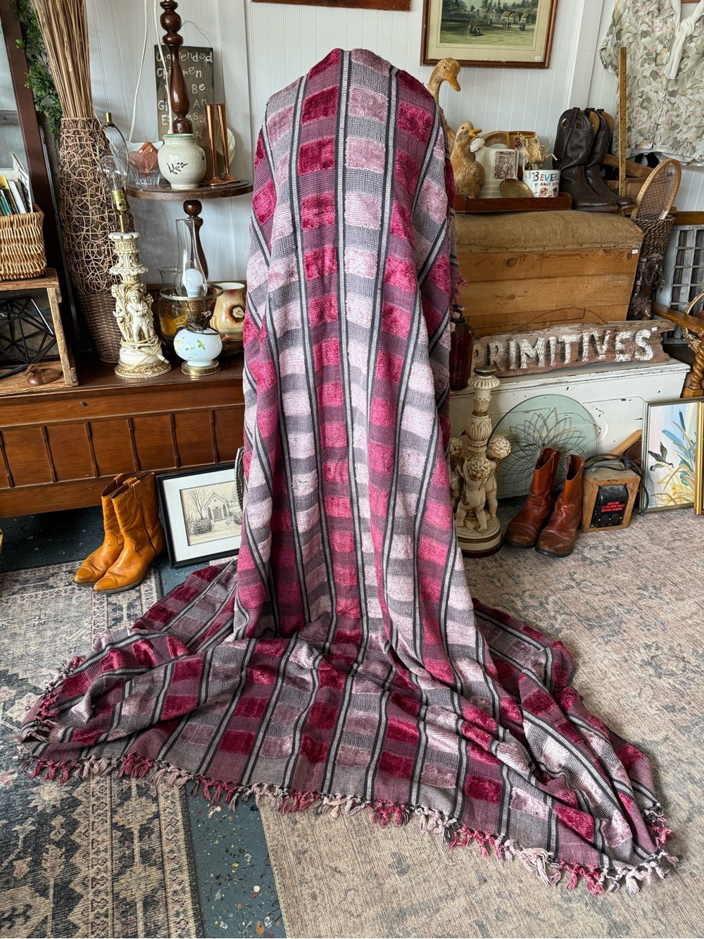 Prewar Coverlet in Fascinating Shade of Pink